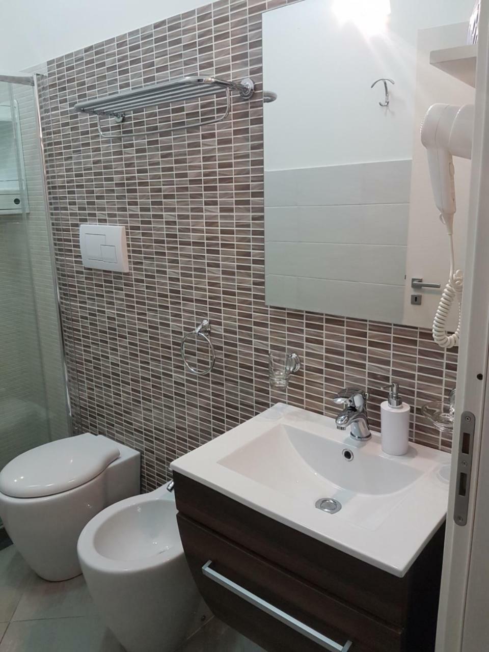 קסטלוצו B&B Il Sole מראה חיצוני תמונה